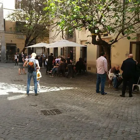 Apartment Piazza Del Fico, Al Centro Di *